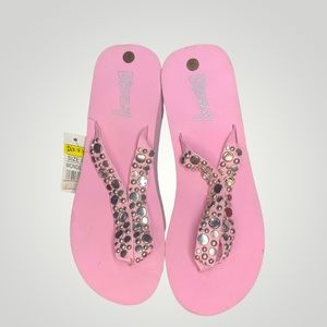 Dizzy platform sandals